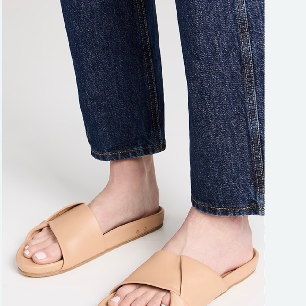 beek Tan Leather Sandals - Picture 4 of 8